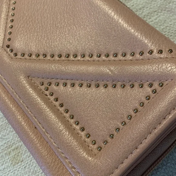 Elegant Pink w/gold studded design Wristlet Clutch - Picture 9 of 10